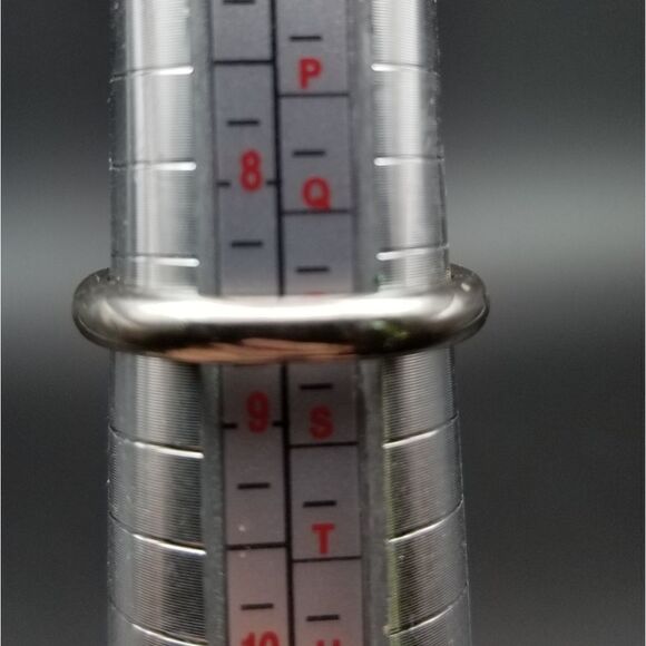 Round silver size 8.5 wedding band ring unisex. R112 - Picture 1 of 4